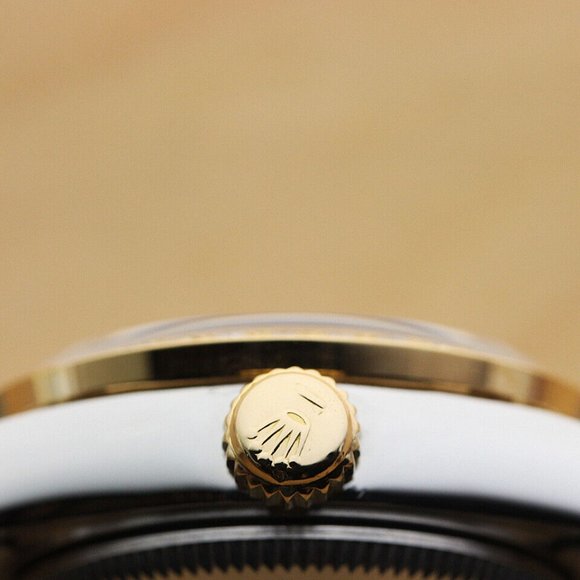 Rolex 18k Ladies Gold Watch! Mint! main image 5